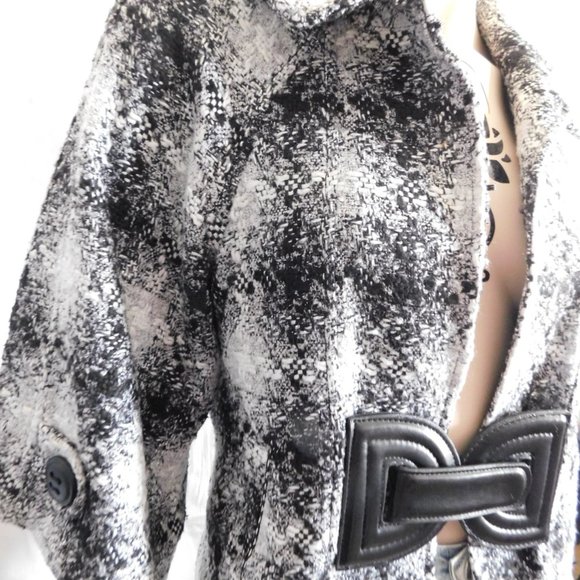 blazer , vest , medium -large - Picture 2 of 5